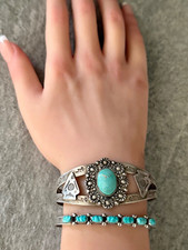 Vintage FRED HARVEY ERA Navajo Turquoise ARROWHEAD BIRDS SNAKE Sterling Bracelet - Additional view 1