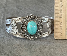 Vintage FRED HARVEY ERA Navajo Turquoise ARROWHEAD BIRDS SNAKE Sterling Bracelet - Additional view 7
