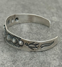 Vintage FRED HARVEY ERA Navajo DOG HORSE BIRDS Sterling Silver Bracelet 7 in - Additional view 6