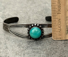Vintage Fred Harvey Era Navajo Turquoise CACTUS BEAR TRACK Silver Bracelet 7 in - Additional view 9