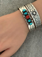 Vintage FRED HARVEY ERA Navajo REPOUSSE/FLUTED STAMPED Silver Bracelet 6.25 in - Additional view 4