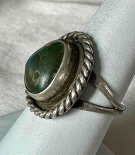 Fred Harvey Era Irregular Shape Greasy Green Turquoise & Sterling Ring  6.75 - Additional view 1