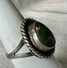 Fred Harvey Era Irregular Shape Greasy Green Turquoise & Sterling Ring  6.75 - Additional view 2