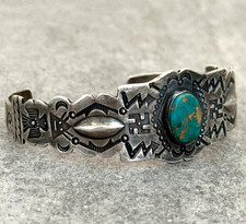 Old FRED HARVEY ERA Navajo Turquoise WHIRLING LOG REPOUSSE Sterling Bracelet 7in - Additional view 2