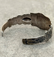 Old FRED HARVEY ERA Navajo Turquoise WHIRLING LOG REPOUSSE Sterling Bracelet 7in - Additional view 7