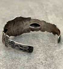 Old FRED HARVEY ERA Navajo Turquoise WHIRLING LOG REPOUSSE Sterling Bracelet 7in - Additional view 8
