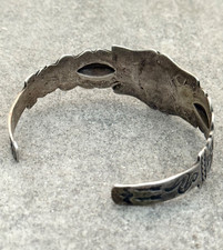 Old FRED HARVEY ERA Navajo Turquoise WHIRLING LOG REPOUSSE Sterling Bracelet 7in - Additional view 9