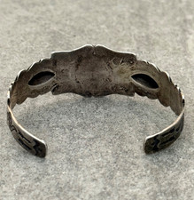 Old FRED HARVEY ERA Navajo Turquoise WHIRLING LOG REPOUSSE Sterling Bracelet 7in - Additional view 10