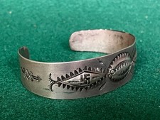 Antique Fred Harvey-era Native American Coin Silver Cuff Stamped Bracelet - Additional view 7