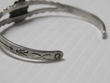 VINTAGE PAWN NAVAJO INDIAN HARVEY STERLING SILVER TURQUOISE SML SIZE BRACELET - Additional view 3