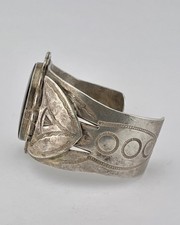 Vtg Fred Harvey Era Navajo Sterling Silver Petrified Wood Stamped Cuff Bracelet - Additional view 6