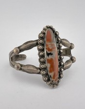 Vtg Fred Harvey Era Navajo Sterling Silver Petrified Wood Stamped Cuff Bracelet - Additional view 1