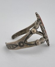 Vtg Fred Harvey Era Navajo Sterling Silver Petrified Wood Stamped Cuff Bracelet - Additional view 3