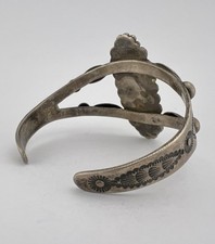 Vtg Fred Harvey Era Navajo Sterling Silver Petrified Wood Stamped Cuff Bracelet - Additional view 4