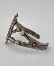 Vtg Fred Harvey Era Navajo Sterling Silver Petrified Wood Stamped Cuff Bracelet - Additional view 6