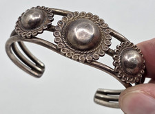 Old Rare Fred Harvey Tourist Era Sterling Silver Hand Tooled Navajo Cuff Bracele - Additional view 3