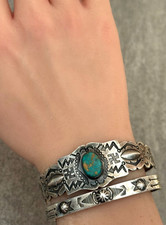 Vintage FRED HARVEY Era Navajo WHIRLING LOG Repousse/FLUTED Silver Bracelet 7 in - Additional view 2